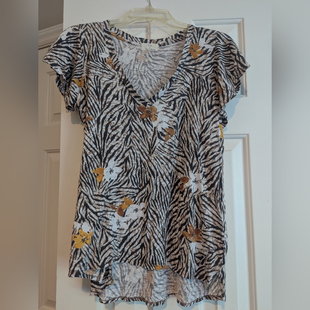 Anthropology (t.la) ZebraPrint V-Neck Top